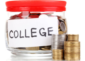 Top 10 sites for college money, financial aid
