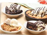 Moms get a free mini-dessert at Uno on Mother's Day