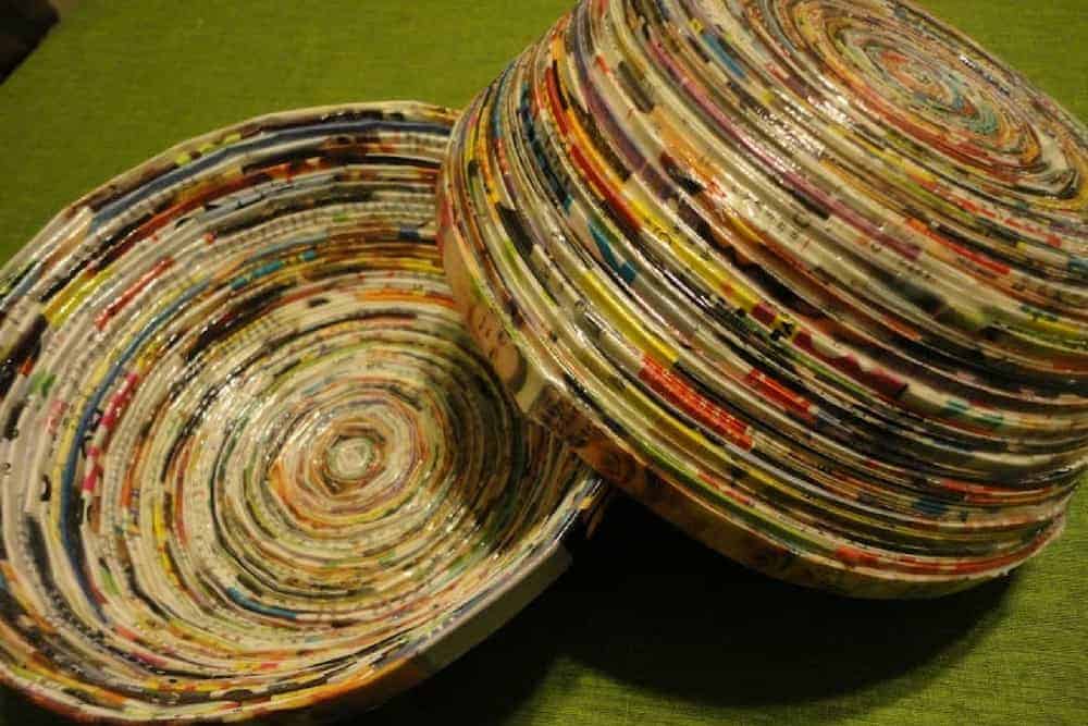 Bowls - One of my favorite ways to recycle magazines is to make magazine bowls. These are easy to make with few additional resources, sturdy, and eye-catching. They make great gifts and gift baskets, or can be used as decorative catchalls around the house. 