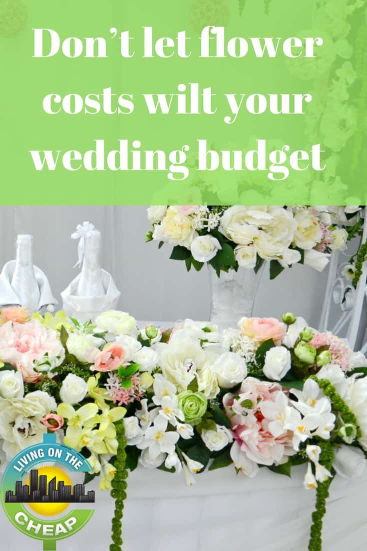  If the high prices of fresh flowers are out of line for your wedding budget, use these ideas to cut costs on flowers for the ceremony and reception. #wedding #weddingbudget #budget #flowers #moneysavingtips